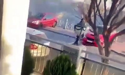 سوريا..اشتباكات قرب القصر الرئاسي وانسحاب الجيش من حمص..فيديو