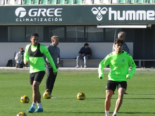 Pellegrini Supports Vítor Roque After Penalty Miss ⚽