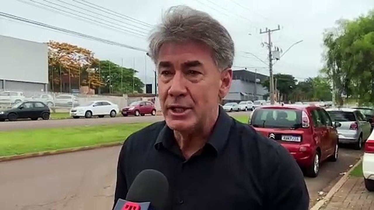 Prefeito Paranhos faz visita de solidariedade à empresa incendiada: "dói, machuca, mas é possível reconstruir"