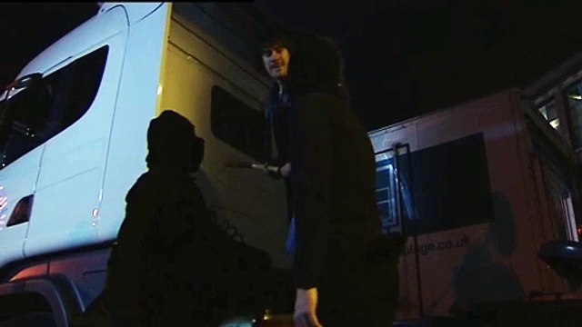 Emmerdale Cain vs Carl King & Chas 24th May 2006