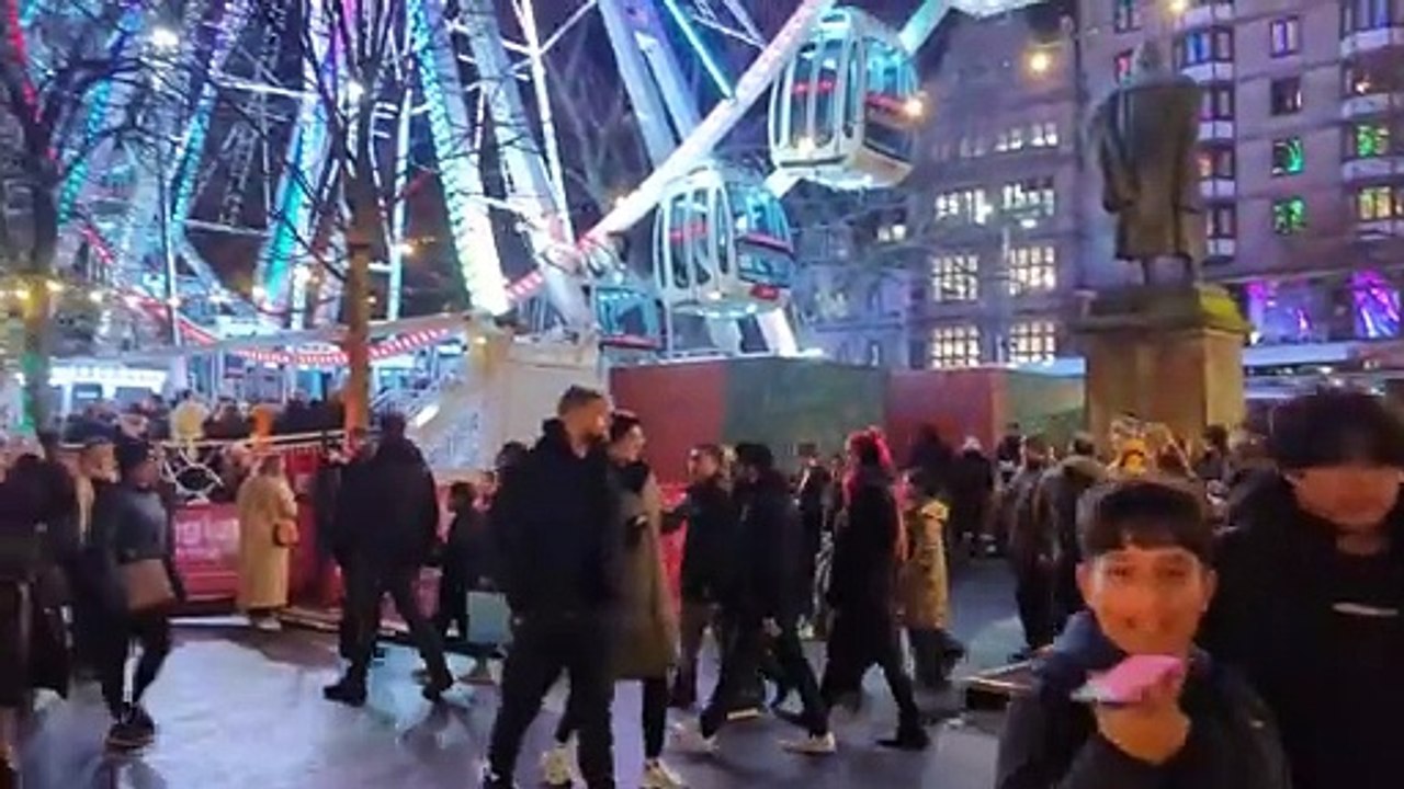 Edinburgh Christmas Market 2025 video Dailymotion