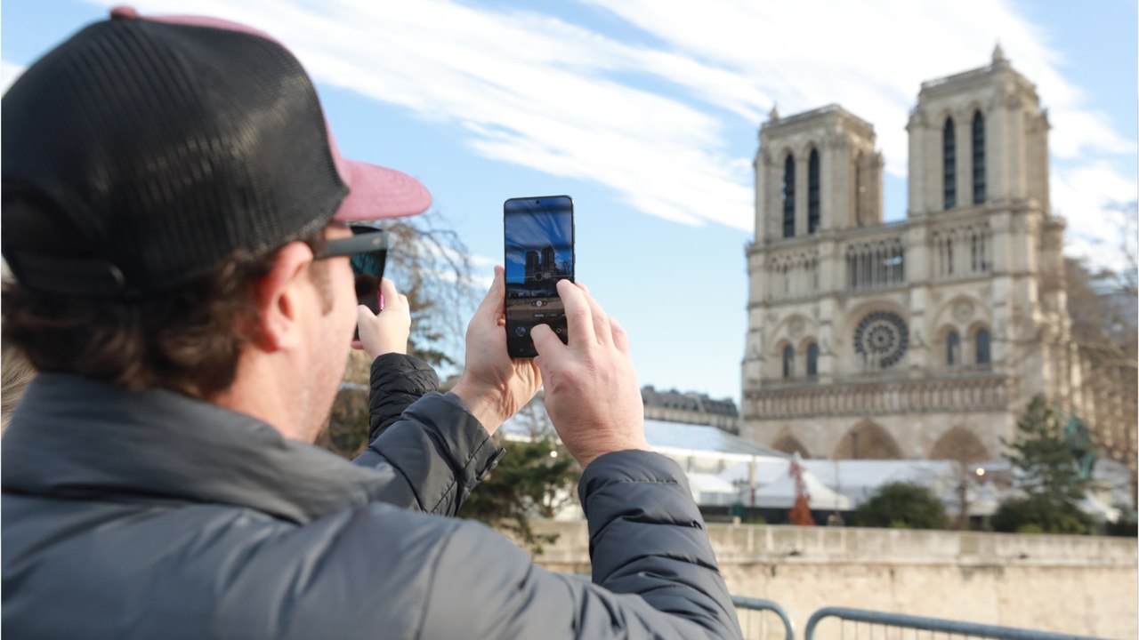 Réouverture de Notre-Dame de Paris : les artistes présents au concert sont-ils payés ?