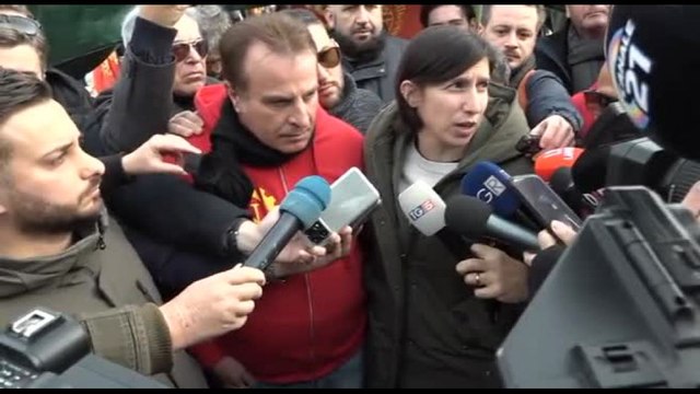 Stellantis, Schlein: Inaccettabili 400 famiglie per strada