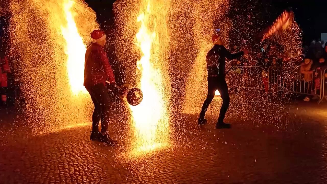 Pokaz ognia w Sławnie