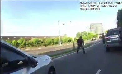 Veja vídeo das câmeras corporais de PMs réus suspeitos de simulação de confronto em morte do "príncipe do crime" em Santos