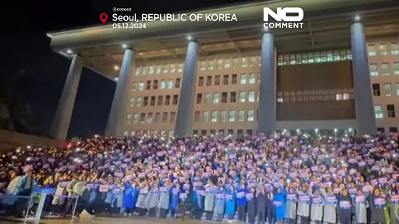 No Comment: Südkoreaner fordern Rücktritt des Präsidenten