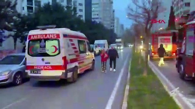 Beylikdüzü'nde, 14 katlı binanın giriş katındaki dairede patlama