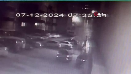 SON DAKİKA! Beylikdüzü'nde dairede meydana gelen doğalgaz patlaması kamerada | Video Haber