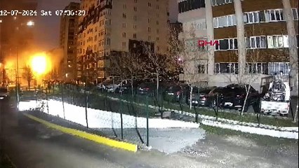 İstanbul'da 14 katlı binadaki patlama kamerada