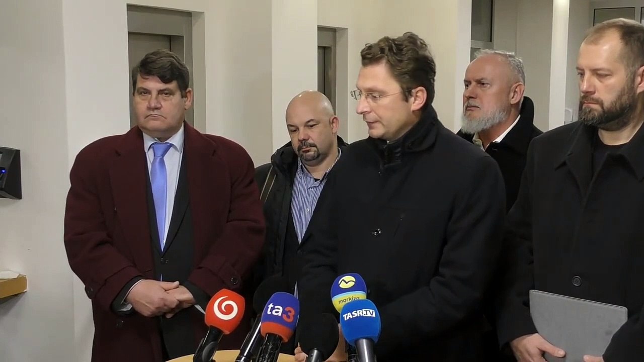 ZÁZNAM: LOZ tvrdí, že spraví všetko pre to, aby s vládou došlo k dohode do konca roka
