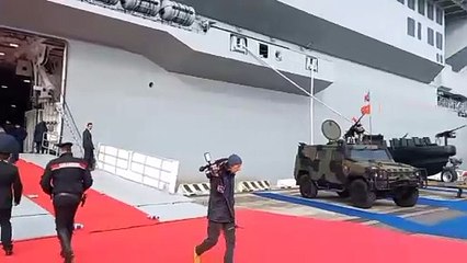 Nave Trieste, la pi? grande unit? navale costruita in Italia dal dopoguerra