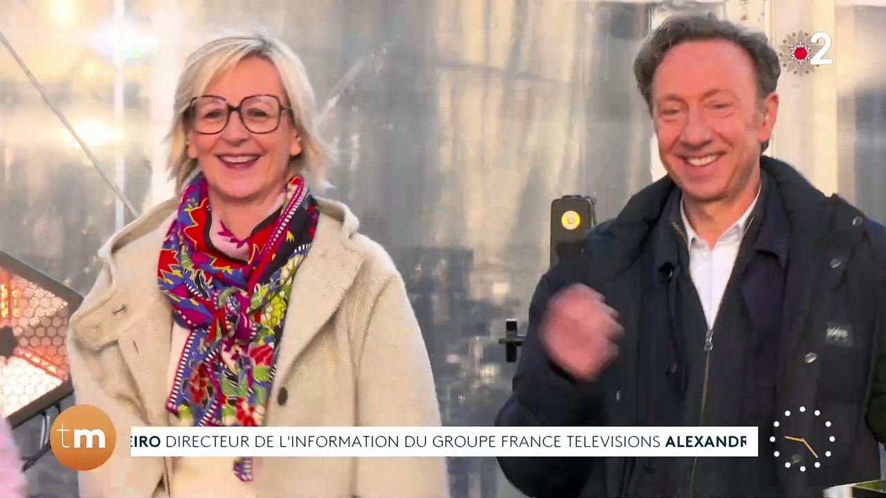 Regardez la séquence forte en émotion en direct dans Télématin, sur France 2, lorsque Chimène Badi a interprété "Les Trois Cloches" d'Edith Piaf sur le parvis de Notre-Dame , accompagnée de ses choristes