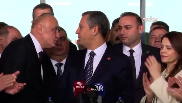 Özgür Özel vekile sinirlendi: Dur abi biliyorum