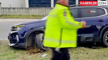 Düzce'de Kavşakta Çarpışma: 2 Yaralı