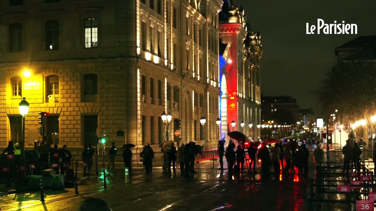 EN DIRECT - Notre-Dame de Paris renaît de ses cendres