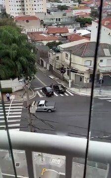 Homem é preso após disparar tiros durante briga de trânsito