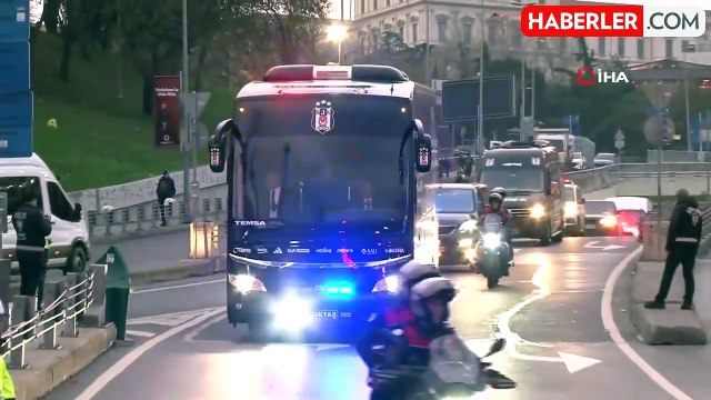 Beşiktaş, Fenerbahçe Derbisi İçin Tüpraş Stadyumu'na Geldi