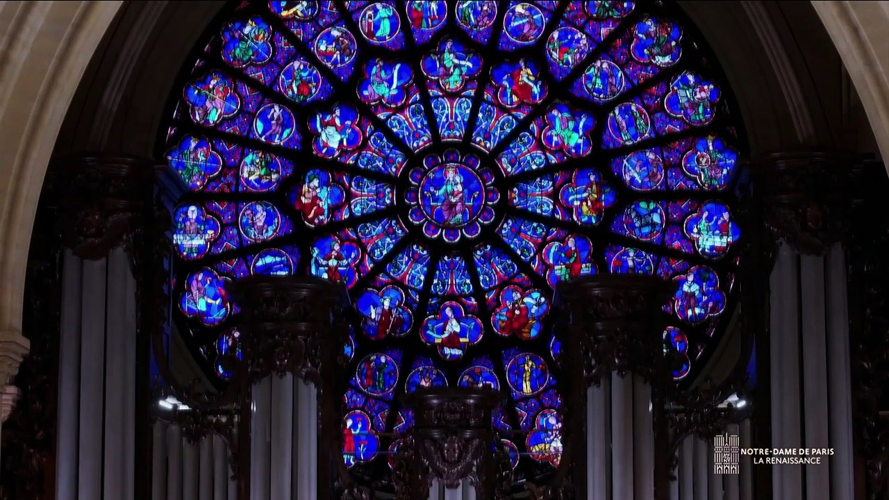 Réouverture de Notre-Dame de Paris : Regardez les images incroyables tournées avec un drone à l'intérieur même de la cathédrale et diffusées par France 2