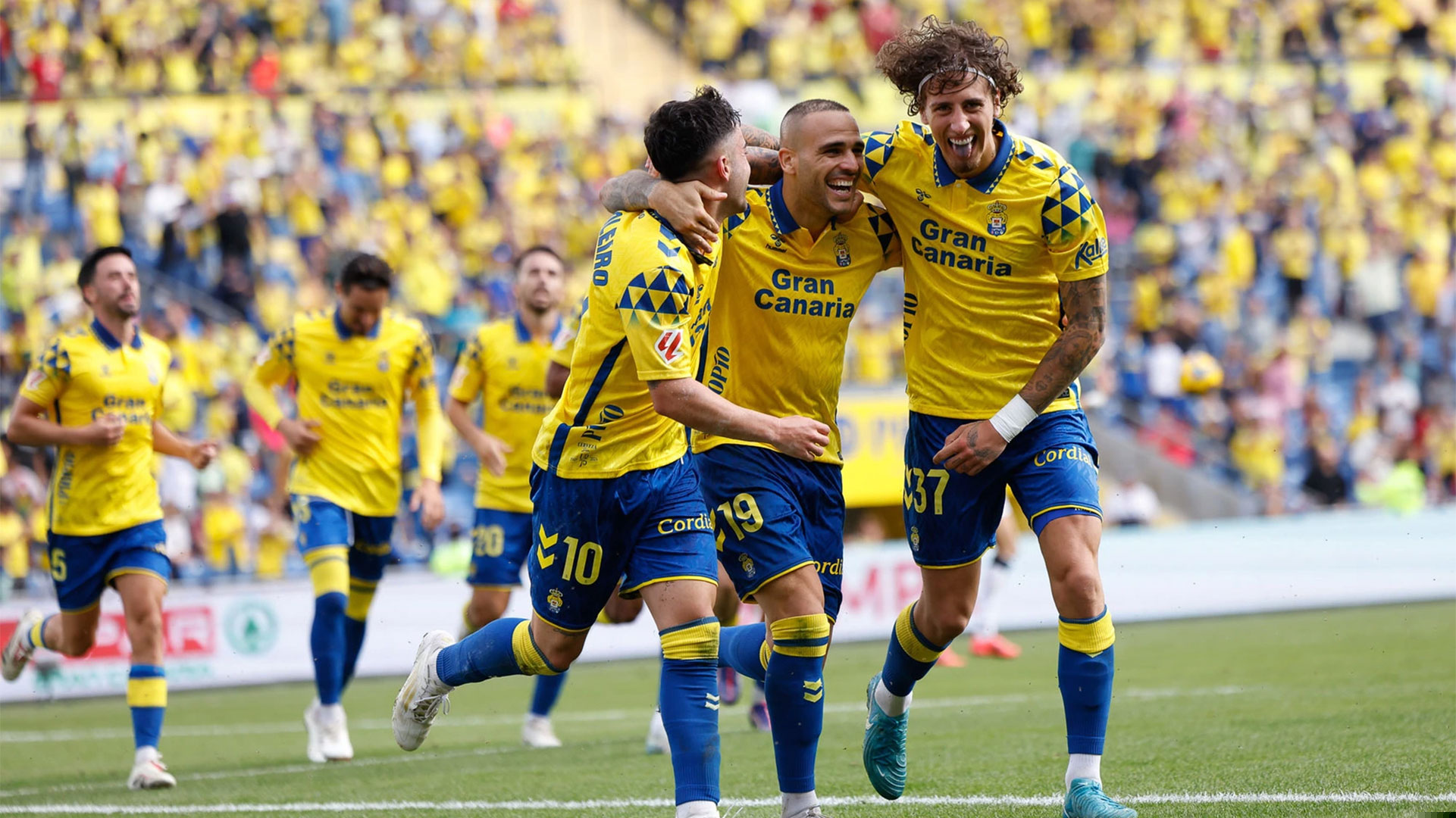Las Palmas v Valladolid