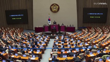 Pártja kimentette a dél-koreai elnököt az alkotmányos vádemelés alól