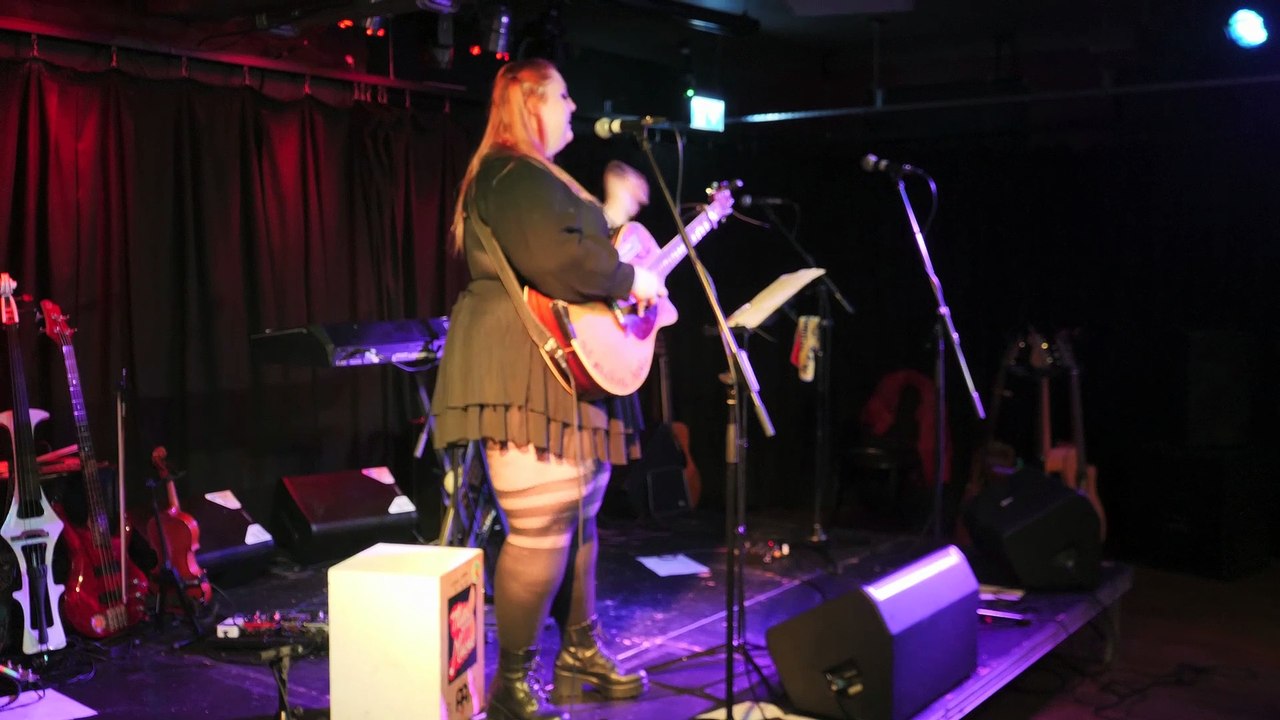 06-12-24 at the Hen & Chicken Bethany Jane