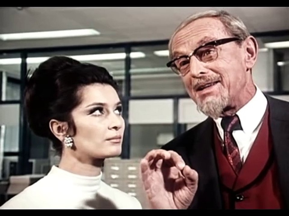 Graf Yoster gibt sich die Ehre  S03E06 - Computerballade