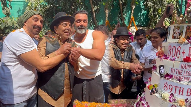 Dharmendra 89th Birthday Celebration With Sunny and Bobby Deol, Fans Dance On Jamal Kudu Full Video