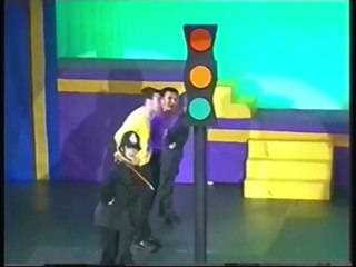 The Wiggles Look Both Ways Live 1999...mp4