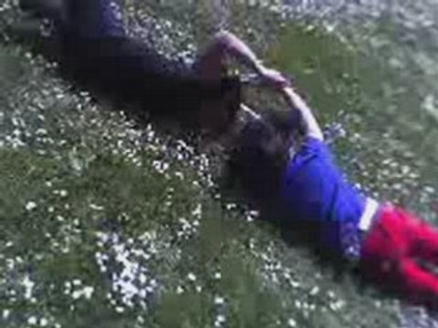 On fait des roulés boulés et on est heureuses :')