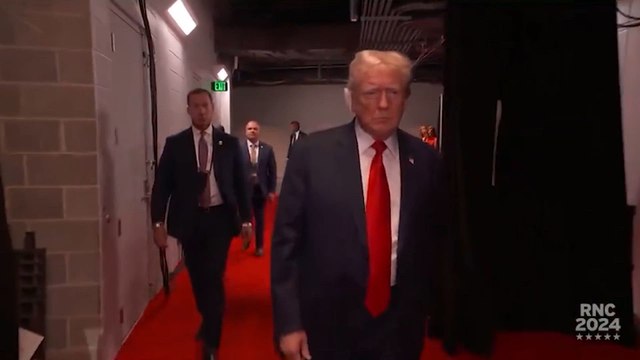 Trump se desentiende de la crisis en Siria ante el avance de rebeldes y yihadistas