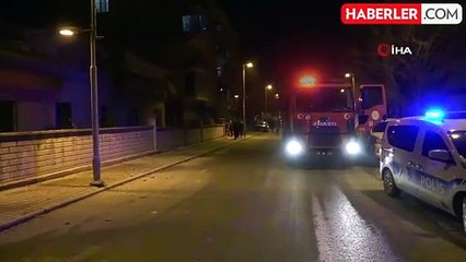 Malatya'da Hasarlı Bina Çöktü