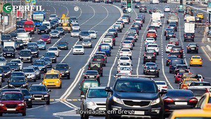 "Comunicado do Bolsa Família para motoristas de carro automático e teaser de Extermínio 3"