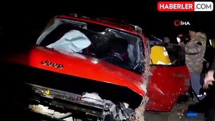 Bolu'da Otomobil ve Cip Çarpıştı: 5 Yaralı