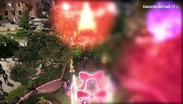 Messina, ecco la magia delle luci di Natale. La città si veste a festa con l'accensione degli alberi