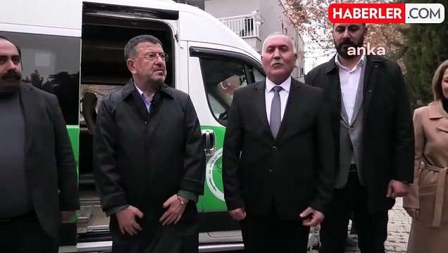 CHP Milletvekili Veli Ağbaba'dan Cemevi'ne Minibüs Bağışı