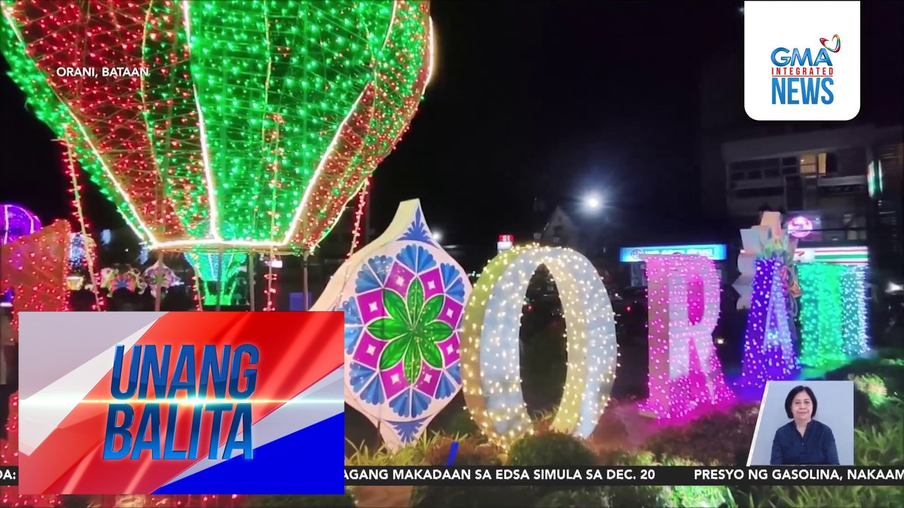 Christmas decors na hugis-hot air balloons at Belen display na cartoon ang style, tampok sa plaza sa Orani | Unang Balita