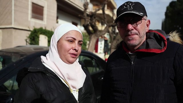 Syrien: Schaulustige plündern Assads Palast und seine Privatresidenz