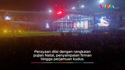 Ratusan Ribu Lilin Jemaat Natal Tiberias Terangi Stadion GBK