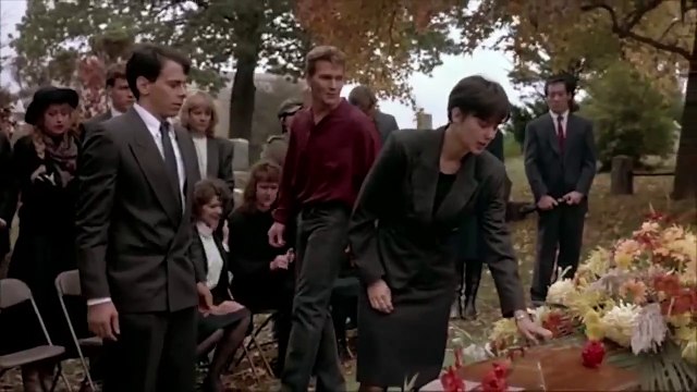 Bande-annonce de Ghost (1990), de Jerry Zucker, avec Demi Moore et Patrick Swayze