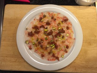 Carpaccio de gambas superfácil, un entrante ligero para quedar como un chef