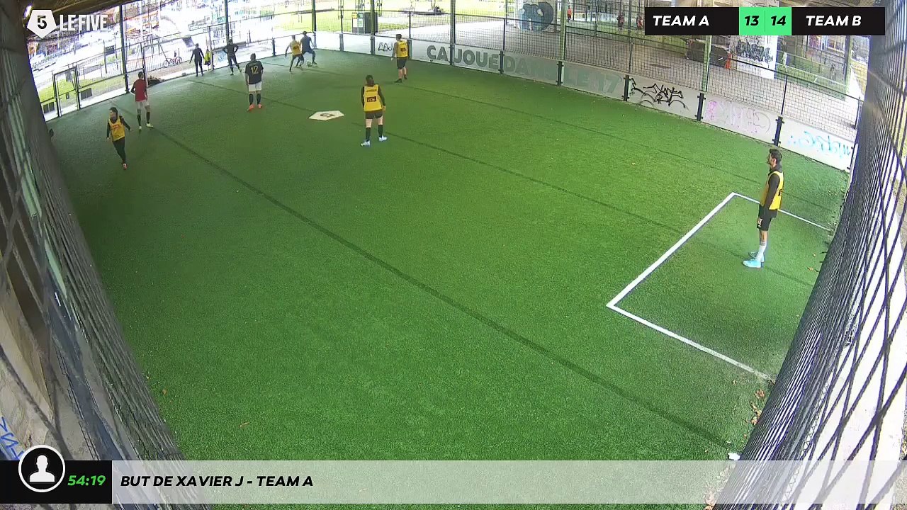 But de Xavier J - Team A