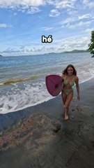 Personne ne doit lui voler la vedette🤣🏄‍♀️