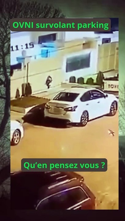 OVNI type jellyfish dans un parking  #alien #mystery #ufo #ovni #paranormal
