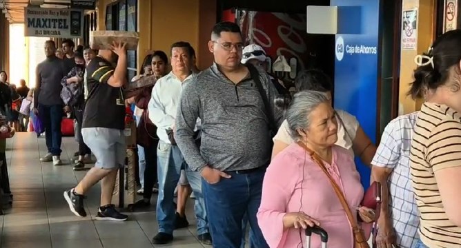 Reportan retorno masivo de viajeros en la Terminal de Transporte de David hacia la capital