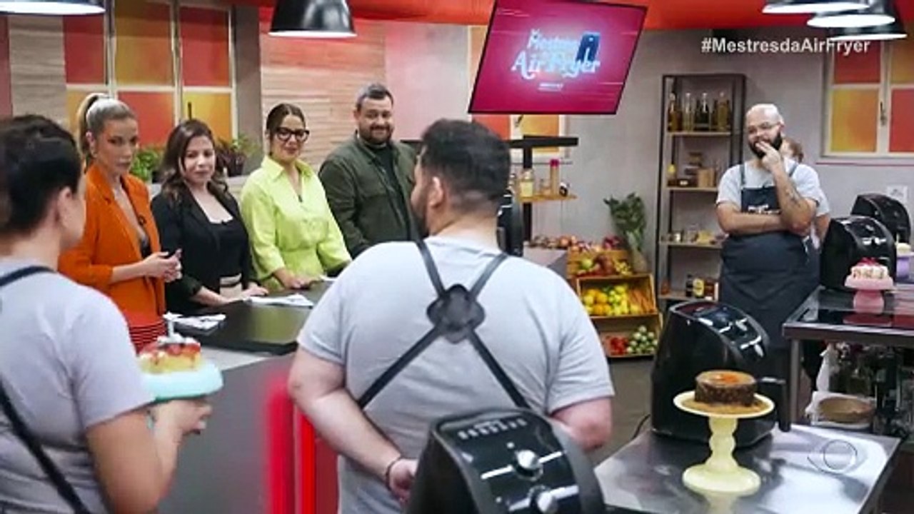 Vivian faz naked cake com cocada mole e frutas vermelhas | Mestres da Air Fryer | Band Receitas