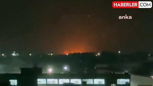 İsrail Suriye'de Hava Saldırılarına Devam Ediyor