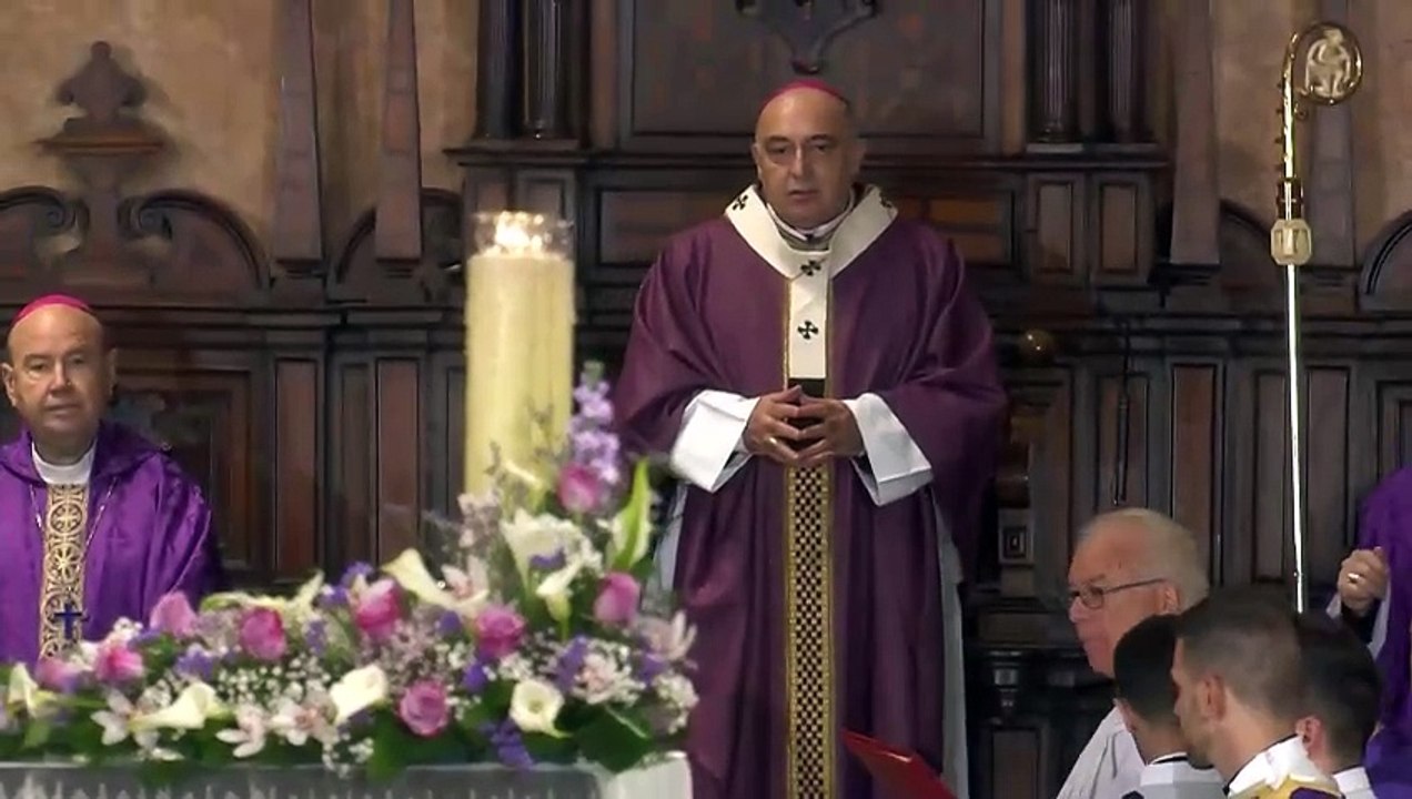 Los Reyes asisten a la misa funeral en memoria de las víctimas de la dana