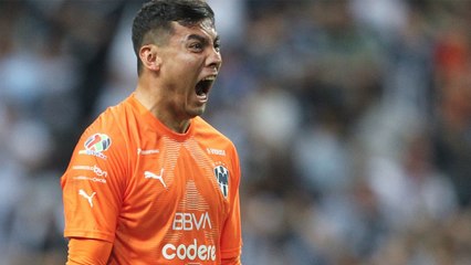 Monterrey: Aplausos para el 'Mochis' Cárdenas tras firmar autógrafos en El Barrial