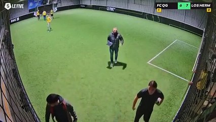 Fc Qg - Los Hermanos 09/12 à 19:37 - Football Terrain 2 (LeFive Pau)