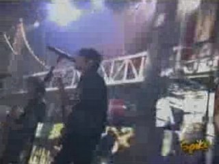 Sum 41 - No Reason (Live)